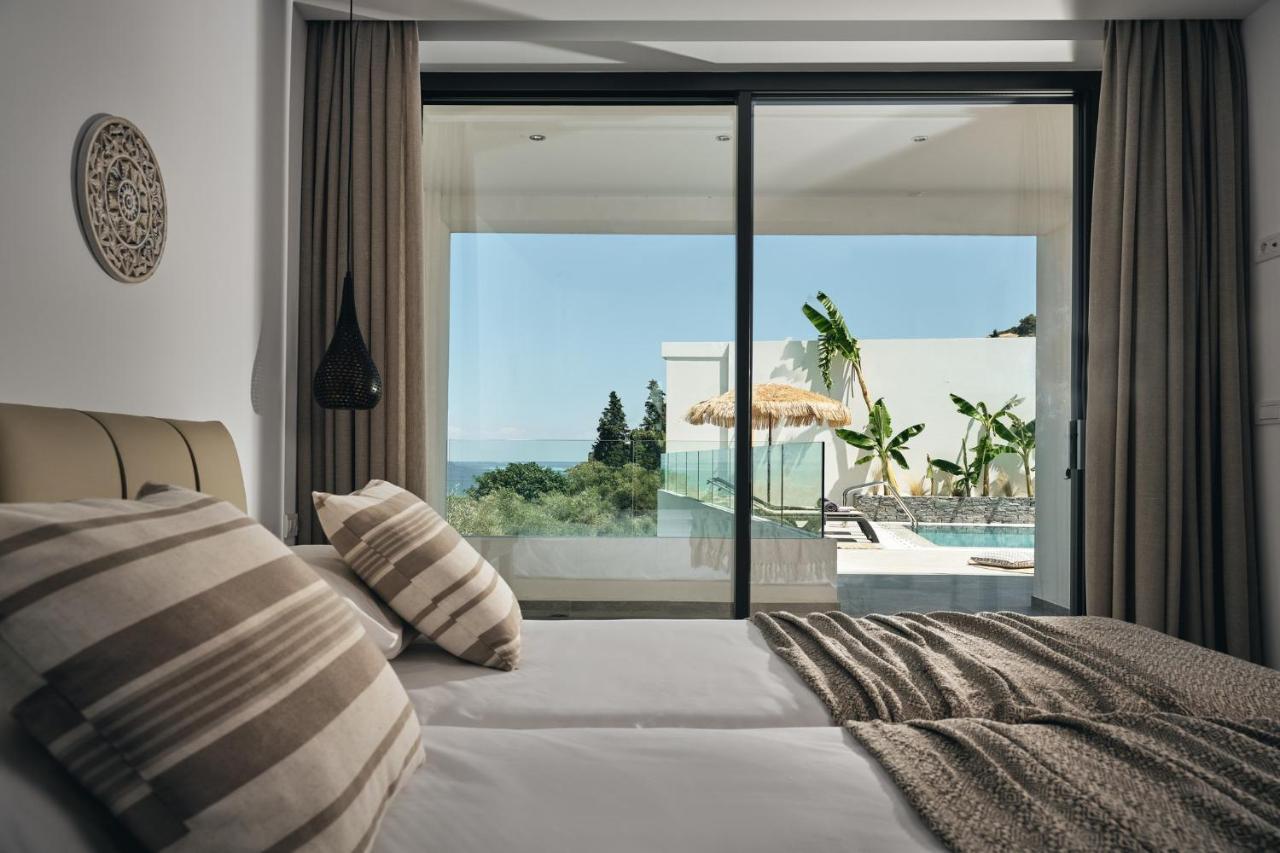 Bougainvillea Villa Keri Exterior photo